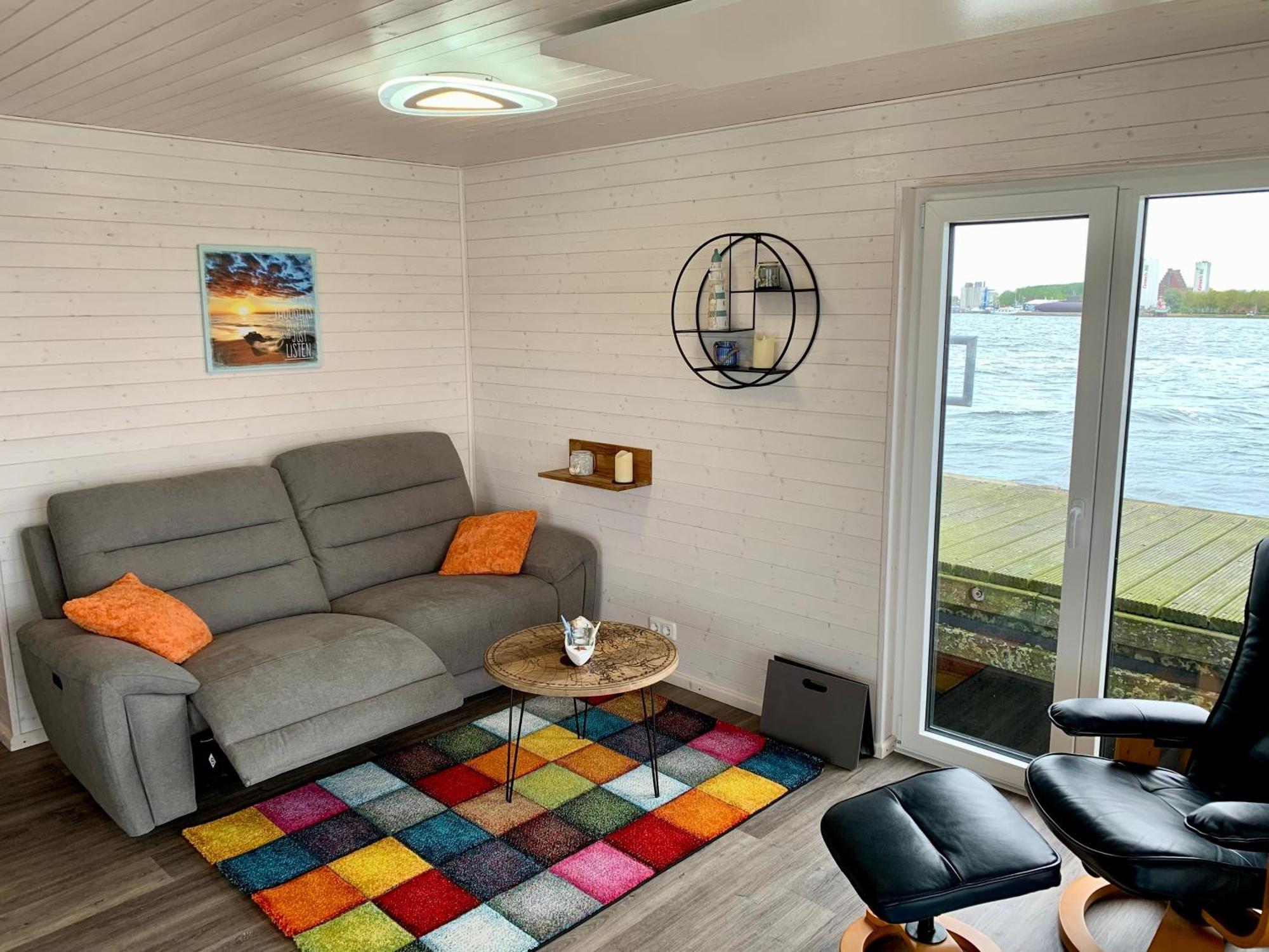 Hausboot Bali Hotel Fehmarn Exterior foto